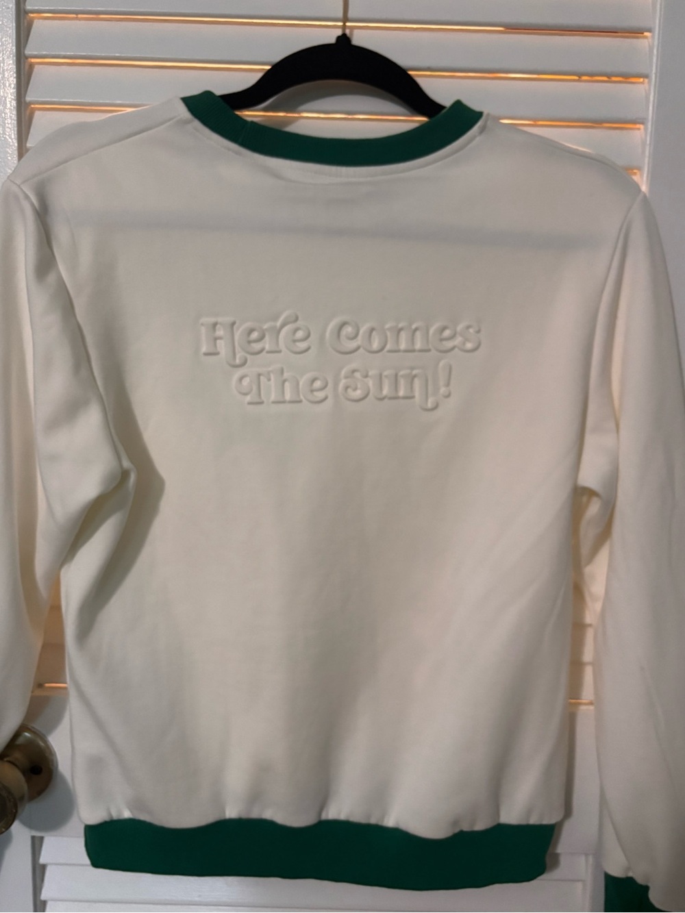 Marie Birdie “Here Comes The Sun” Pullover Size S